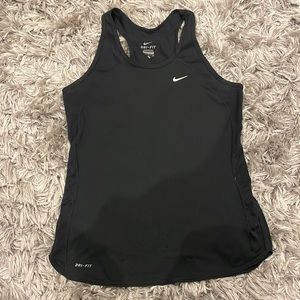 super cute running Nike tank top